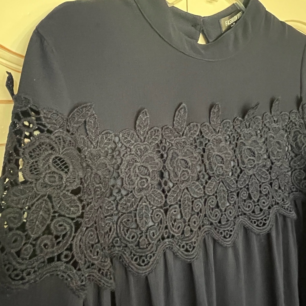 Fashion Union Blue Lace Dress Women’s Sz 6 Long Sleeved Navy Lined Dress - Picture 7 of 14